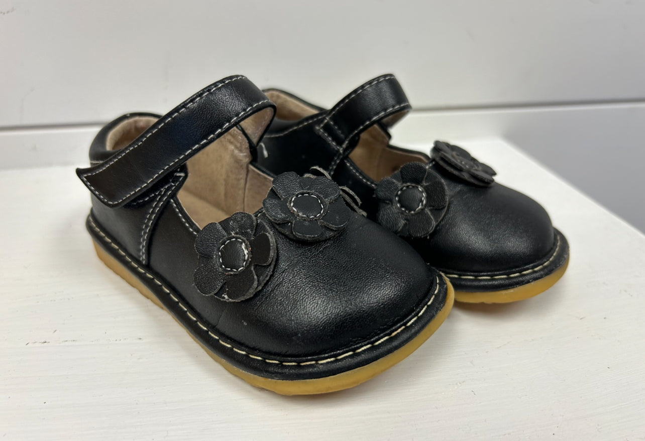 Alligator size 7 VGUC